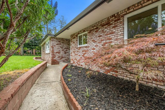 3517 Bajamont Way, Carmichael, CA 95608