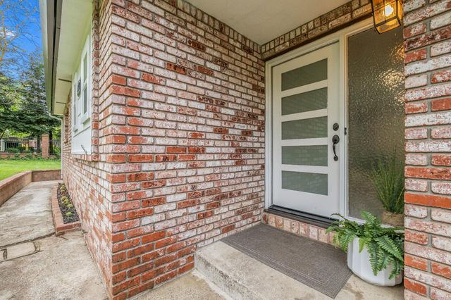 3517 Bajamont Way, Carmichael, CA 95608