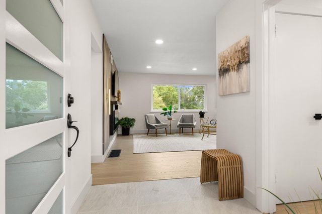 3517 Bajamont Way, Carmichael, CA 95608