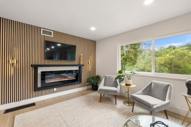 3517 Bajamont Way, Carmichael, CA 95608