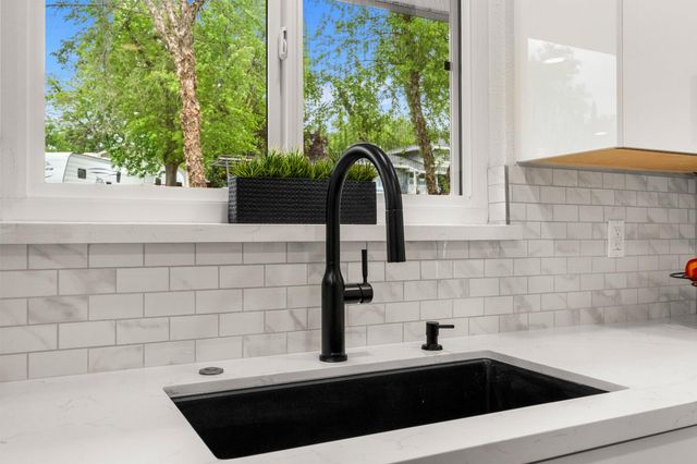 3517 Bajamont Way, Carmichael, CA 95608