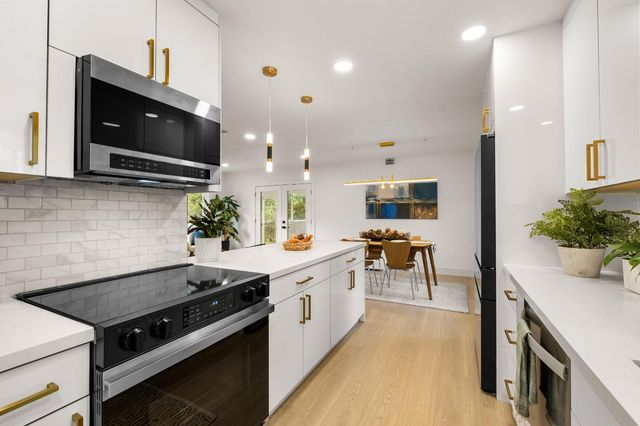 3517 Bajamont Way, Carmichael, CA 95608