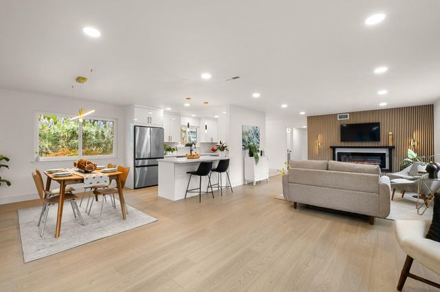 3517 Bajamont Way, Carmichael, CA 95608