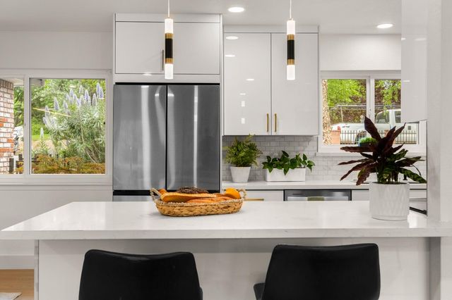 3517 Bajamont Way, Carmichael, CA 95608