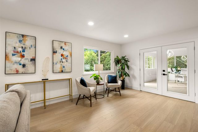 3517 Bajamont Way, Carmichael, CA 95608