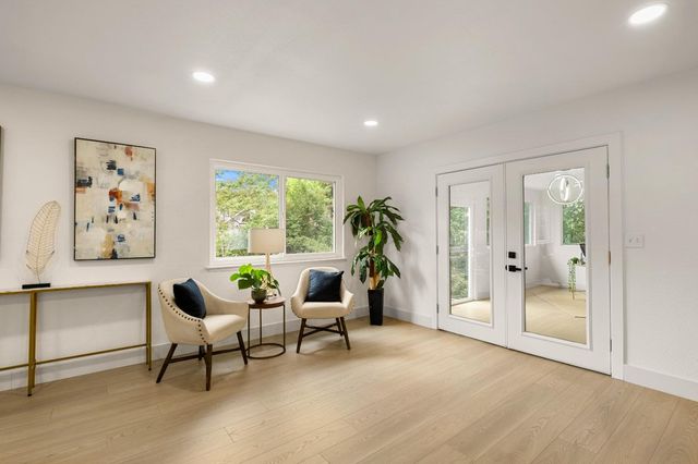 3517 Bajamont Way, Carmichael, CA 95608