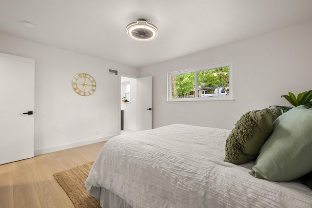 3517 Bajamont Way, Carmichael, CA 95608