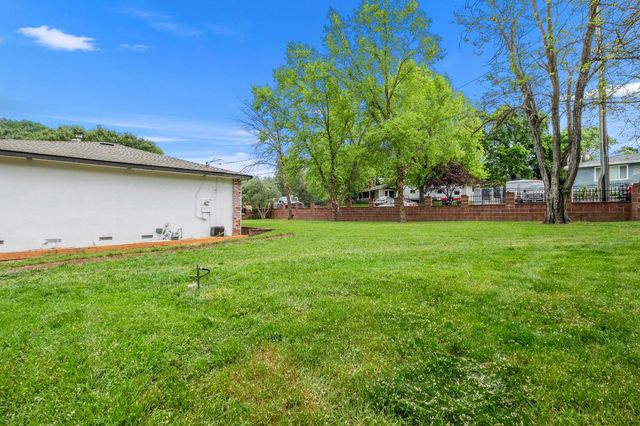 3517 Bajamont Way, Carmichael, CA 95608