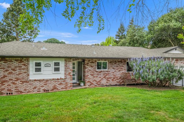 3517 Bajamont Way, Carmichael, CA 95608