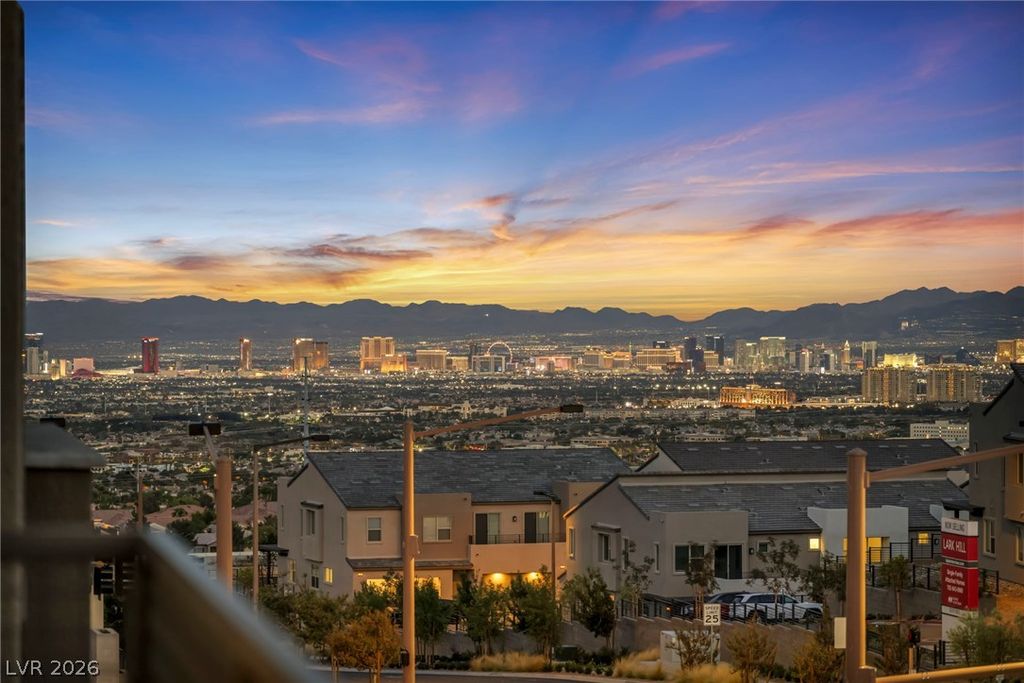11512 West Fleet Wing Avenue, Las Vegas, NV 89138 — photo 4