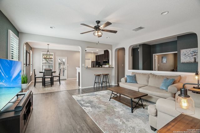 4550 Echo Grove, San Antonio, TX 78259