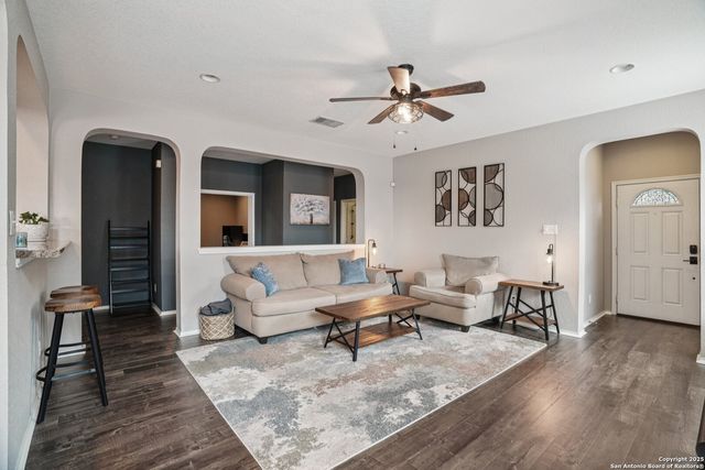 4550 Echo Grove, San Antonio, TX 78259