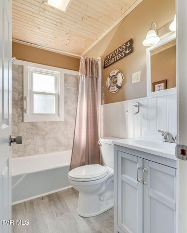 402 Silver Lake Road, Church Hill, TN 37642