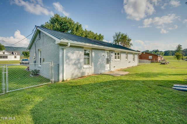 402 Silver Lake Road, Church Hill, TN 37642