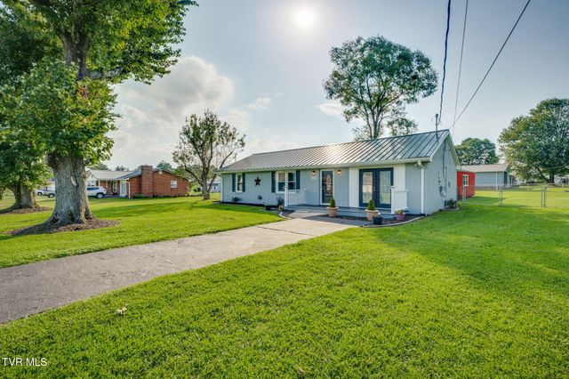 402 Silver Lake Road, Church Hill, TN 37642