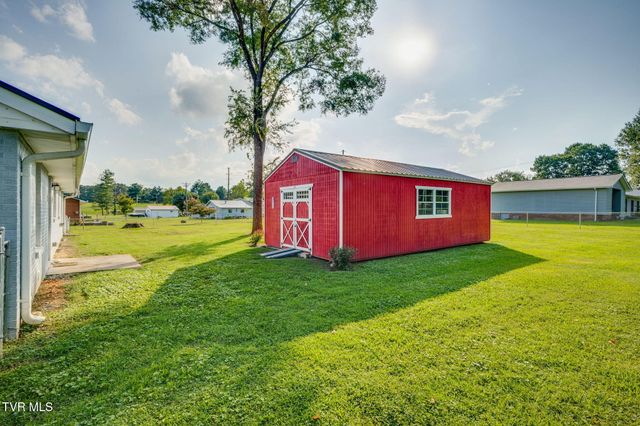 402 Silver Lake Road, Church Hill, TN 37642