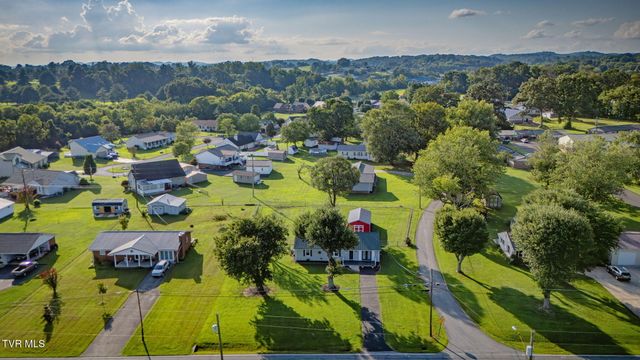 402 Silver Lake Road, Church Hill, TN 37642