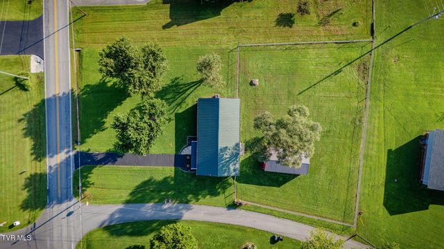 402 Silver Lake Road, Church Hill, TN 37642