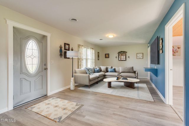 402 Silver Lake Road, Church Hill, TN 37642