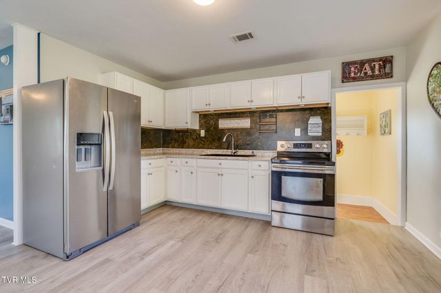 402 Silver Lake Road, Church Hill, TN 37642