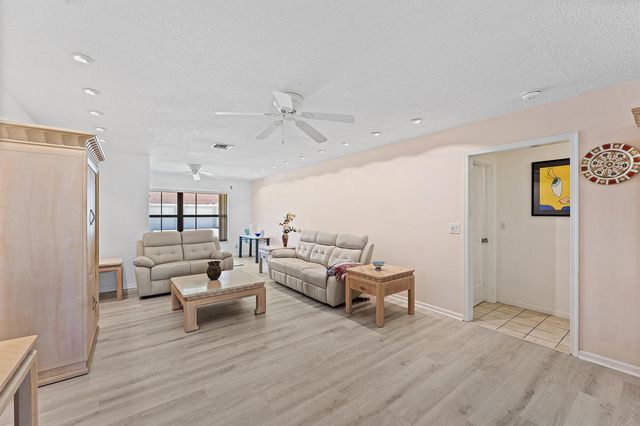 9890 Papaya Tree Trail A, Boynton Beach, FL 33436