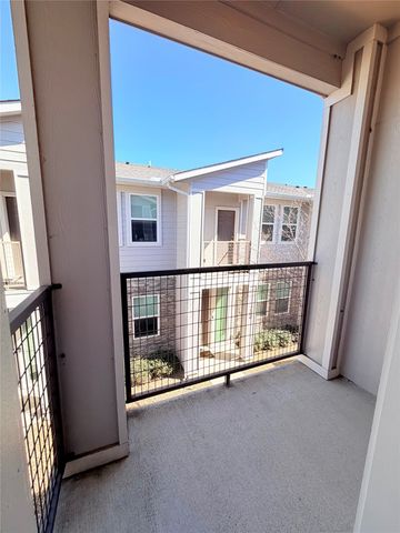 212 Stellariga Place, Dallas, TX 75203