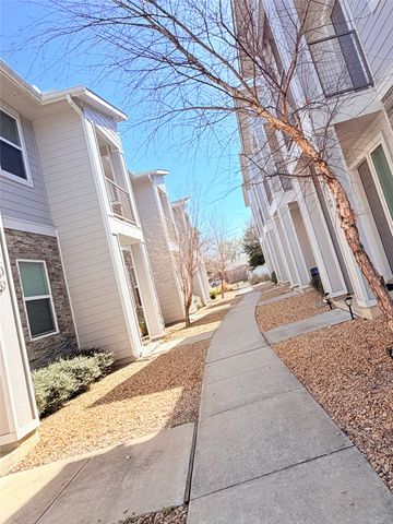 212 Stellariga Place, Dallas, TX 75203