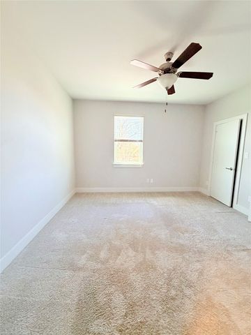 212 Stellariga Place, Dallas, TX 75203