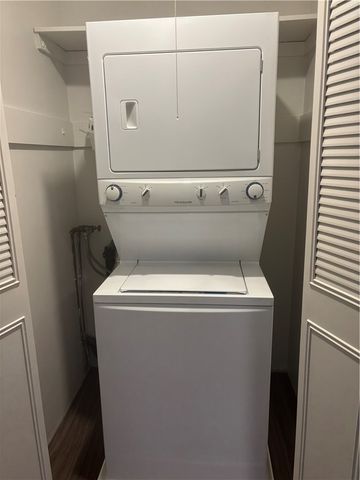 112 Washington Place 8A, Downtown Pgh, PA 15219