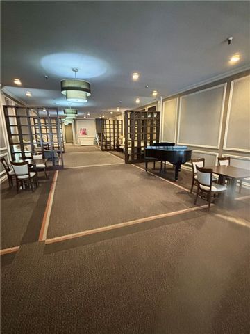 112 Washington Place 8A, Downtown Pgh, PA 15219