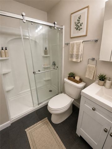 112 Washington Place 8A, Downtown Pgh, PA 15219
