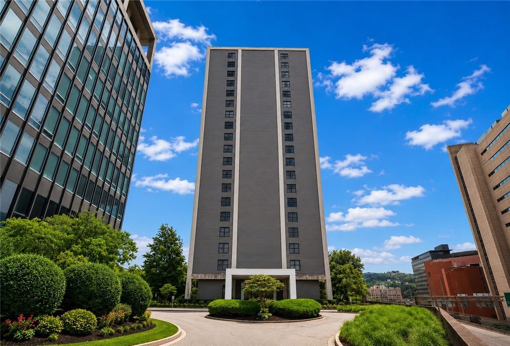 112 Washington Place 8A, Downtown Pgh, PA 15219