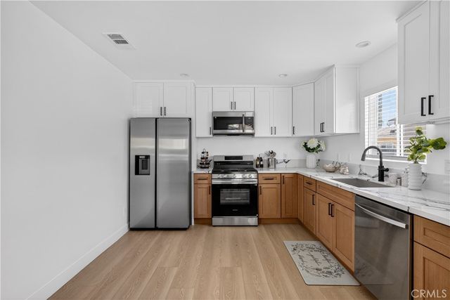 1112 E 102nd Street, Los Angeles, CA 90002