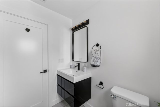 1112 E 102nd Street, Los Angeles, CA 90002