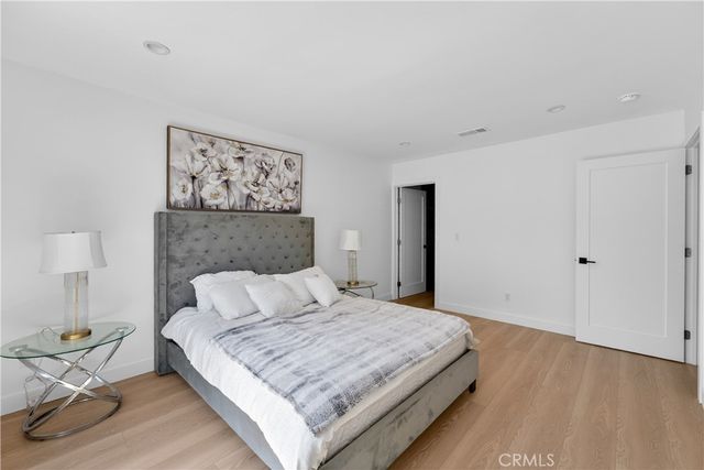 1112 E 102nd Street, Los Angeles, CA 90002