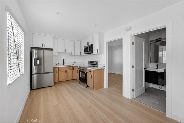 1112 E 102nd Street, Los Angeles, CA 90002