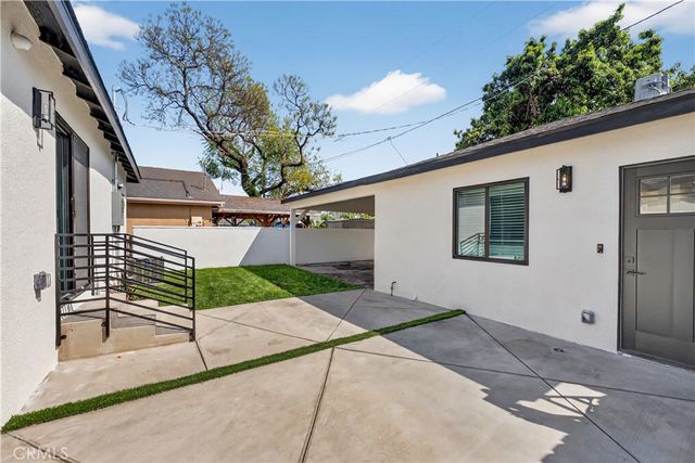 1112 E 102nd Street, Los Angeles, CA 90002