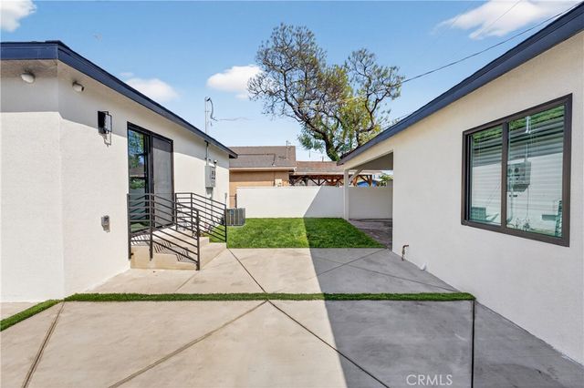 1112 E 102nd Street, Los Angeles, CA 90002