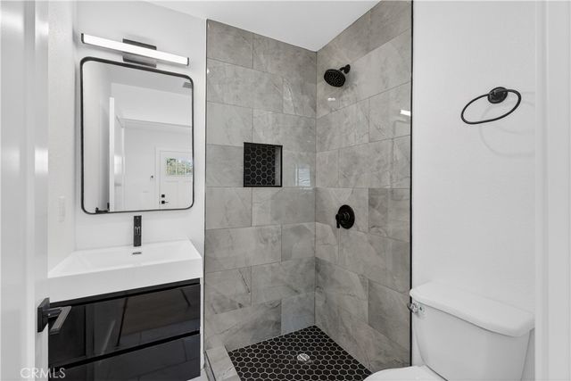 1112 E 102nd Street, Los Angeles, CA 90002