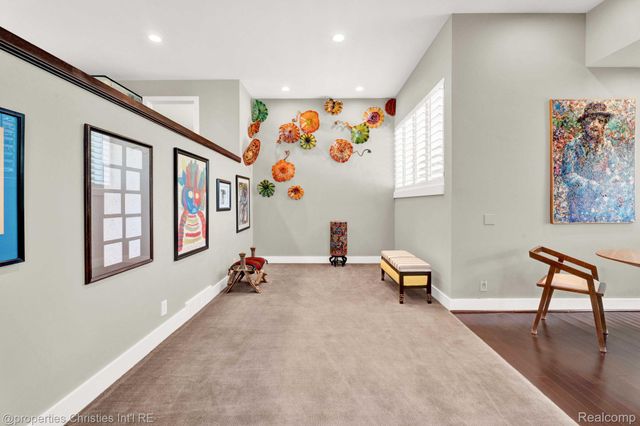 270 Martell Drive, Bloomfield Hills, MI 48304