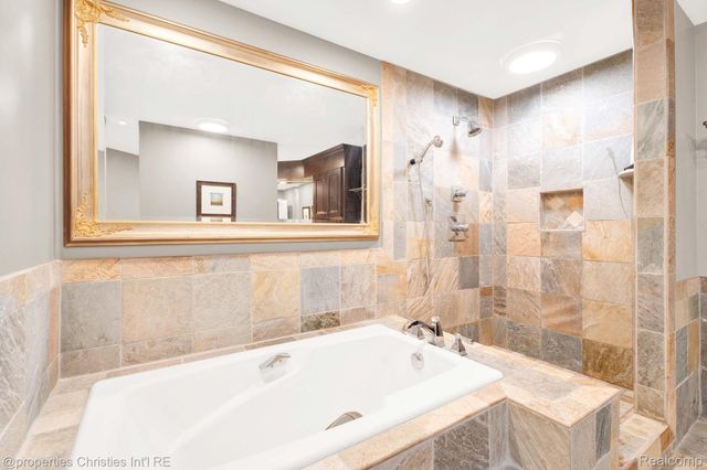 270 Martell Drive, Bloomfield Hills, MI 48304