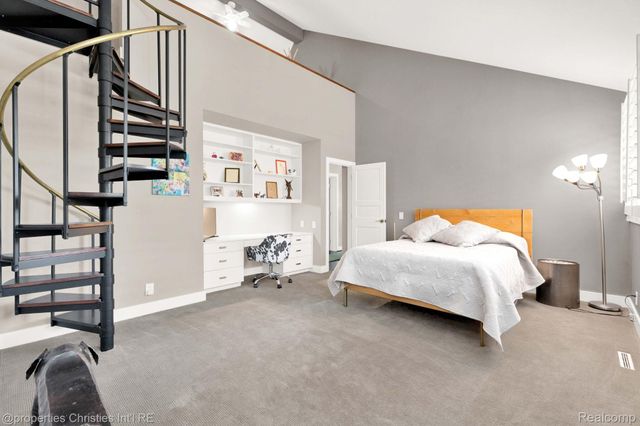 270 Martell Drive, Bloomfield Hills, MI 48304