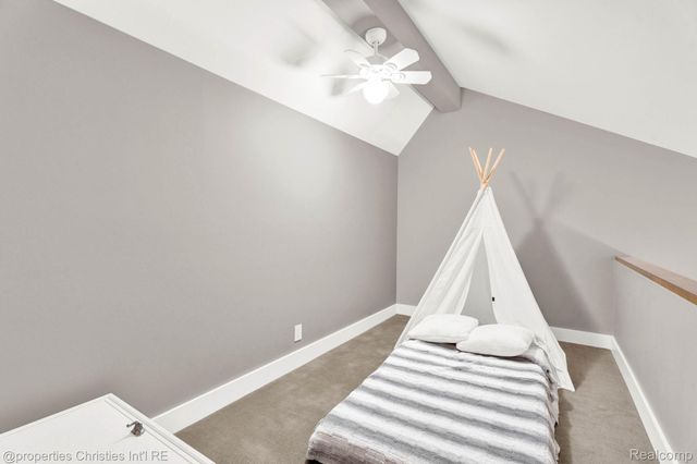 270 Martell Drive, Bloomfield Hills, MI 48304