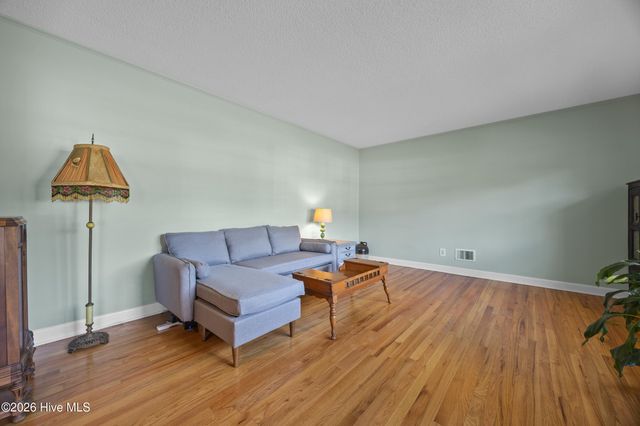306 Shamrock Drive, Wilmington, NC 28409