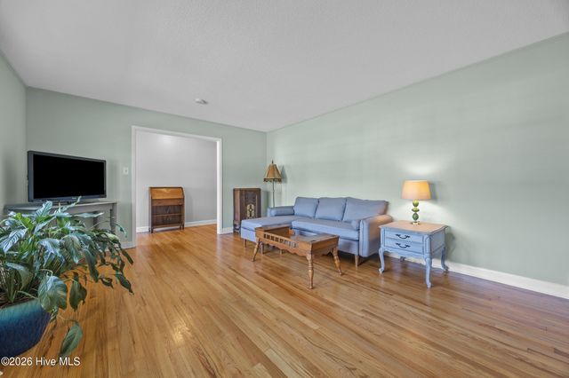 306 Shamrock Drive, Wilmington, NC 28409