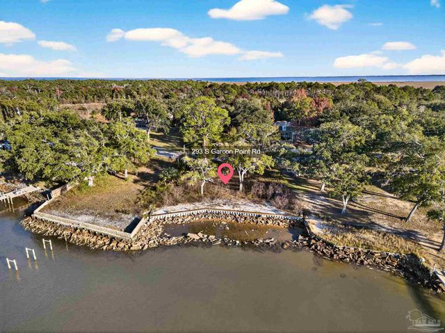 293 S Garcon Point Rd, Milton, FL 32583