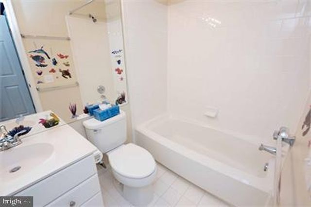 6002 LINCOLNIA RD, Alexandria, VA 22312