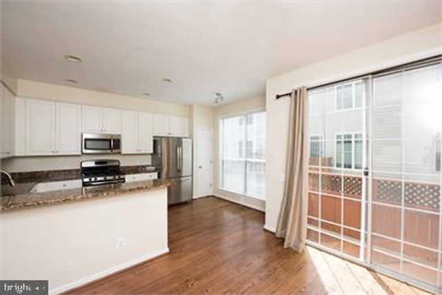 6002 LINCOLNIA RD, Alexandria, VA 22312