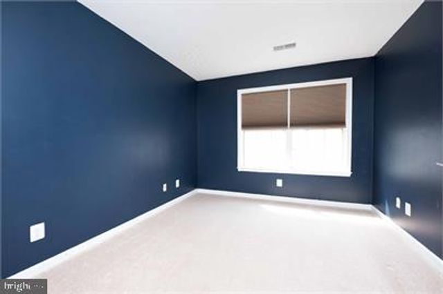 6002 LINCOLNIA RD, Alexandria, VA 22312
