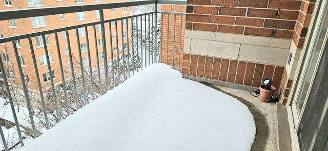 390 S Western Avenue 702, Des Plaines, IL 60016